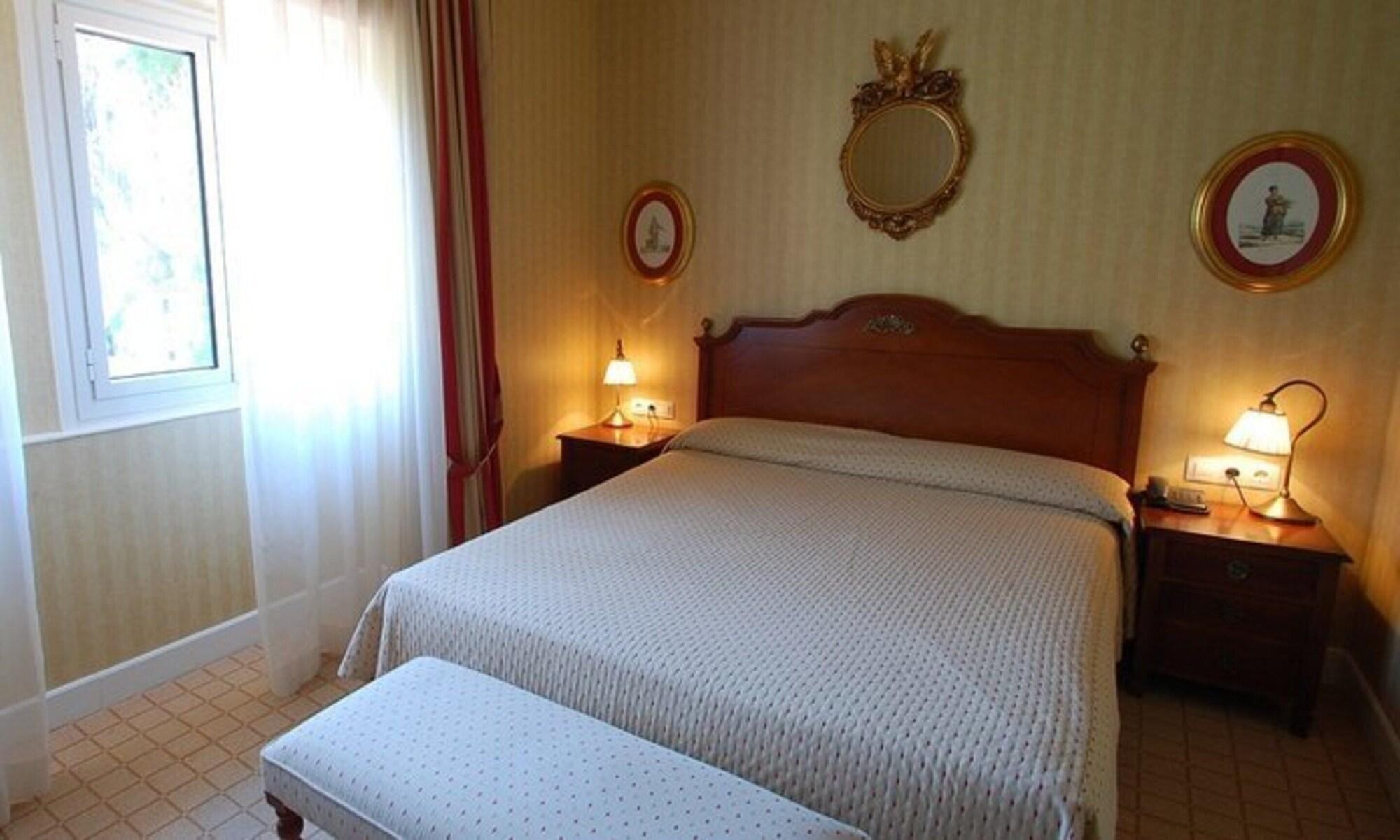 อาร์เชีย แกรน โฮเต็ล เพลาโญ Hotel โกบาดองกา ภายนอก รูปภาพ