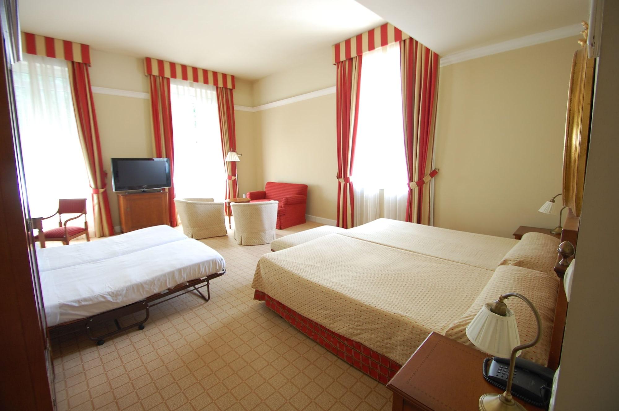 อาร์เชีย แกรน โฮเต็ล เพลาโญ Hotel โกบาดองกา ภายนอก รูปภาพ