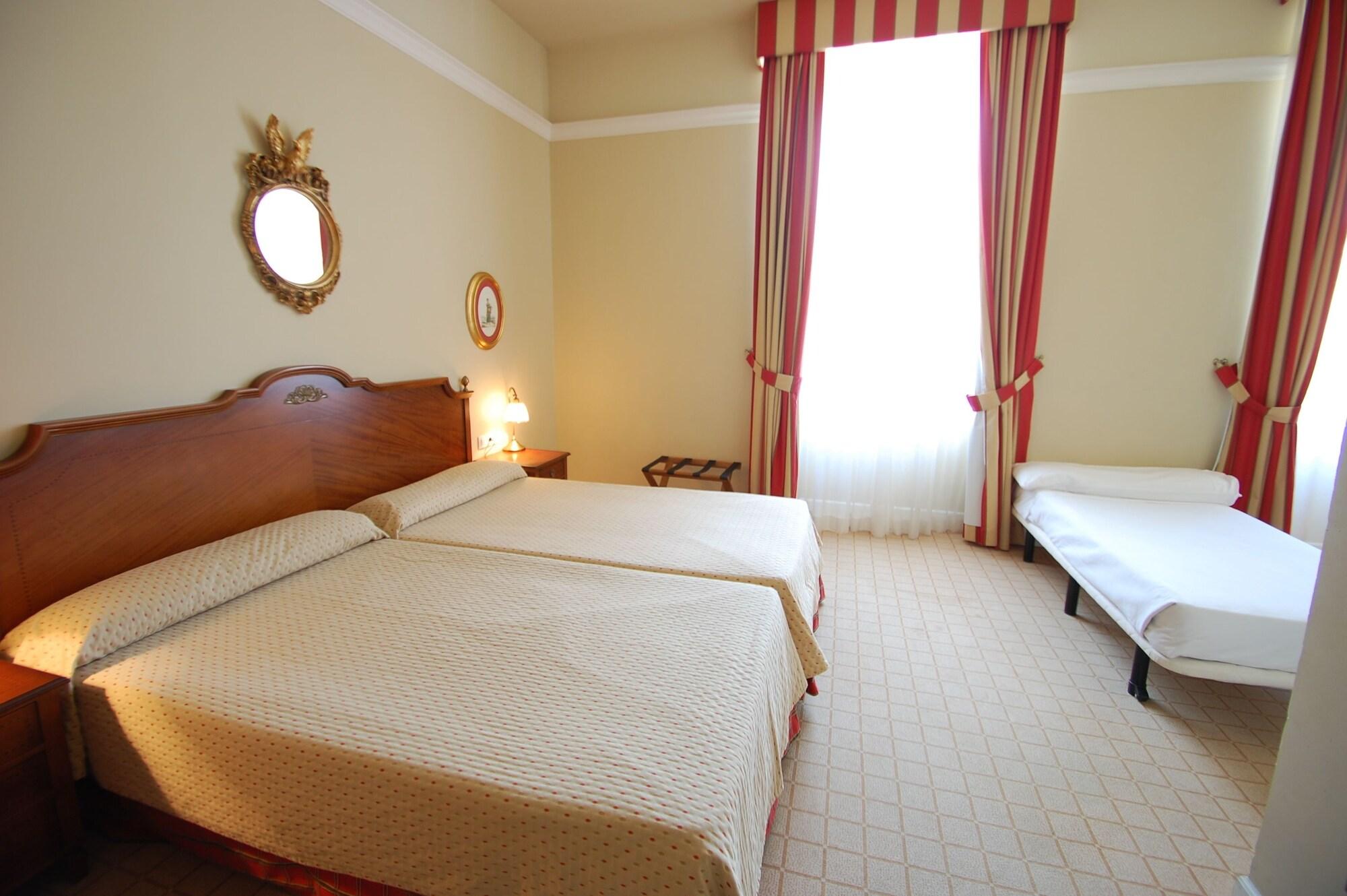 อาร์เชีย แกรน โฮเต็ล เพลาโญ Hotel โกบาดองกา ภายนอก รูปภาพ