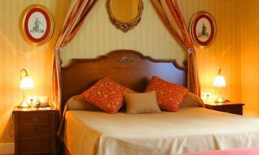 อาร์เชีย แกรน โฮเต็ล เพลาโญ Hotel โกบาดองกา ภายนอก รูปภาพ